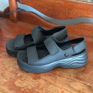 Crocs Skyline Sandals Black